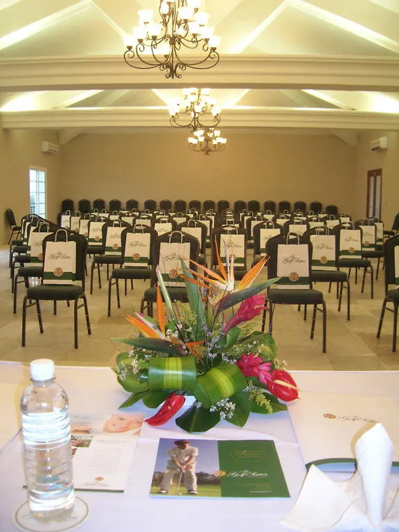 Aparthotel The Golf Suites Punta Cana